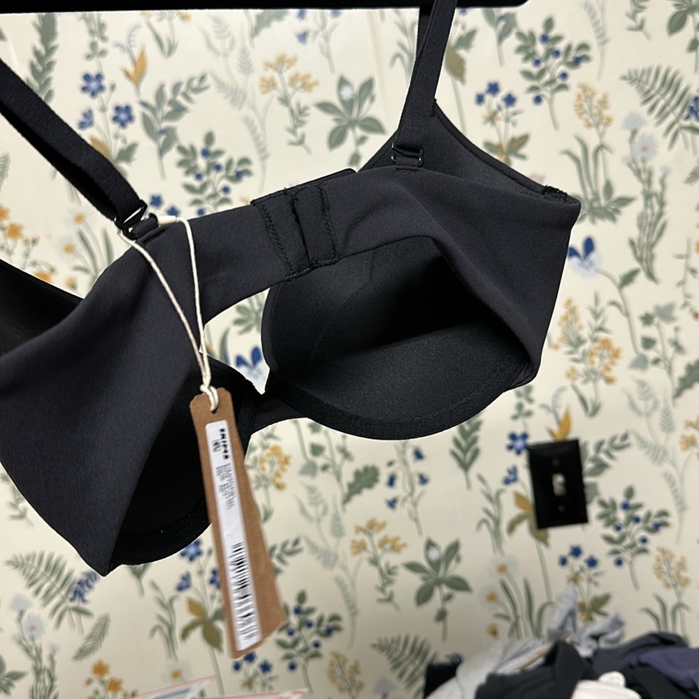 NWT SKIMS FITS EVERYBODY SUPER PUSH UP BRA ONYX 32DD - Picture 4 of 5
